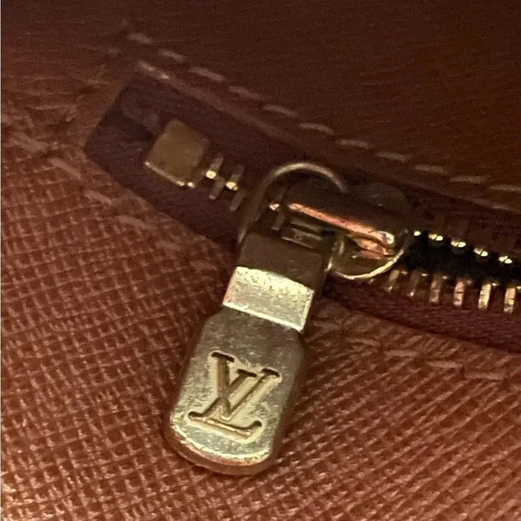 Louis Vuitton Chantilly GM Bag - Picture 12 of 16